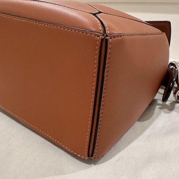 Loewe Small Puzzle Tan Calfskin Silver Hardware - Picture 6 of 8